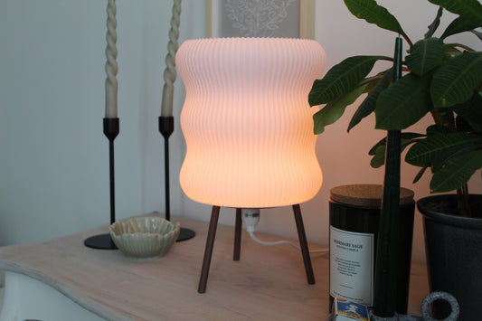 Bordslampa, Bäck